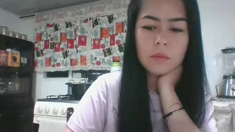 kitty_small69 online show from February 15, 4:26 am