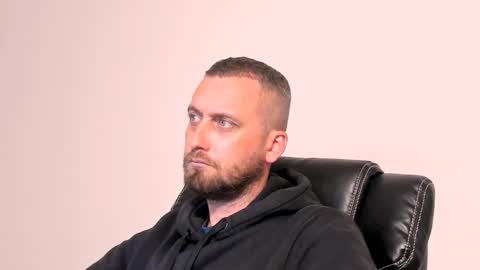 Your Owner online show from October 4, 9:23 pm