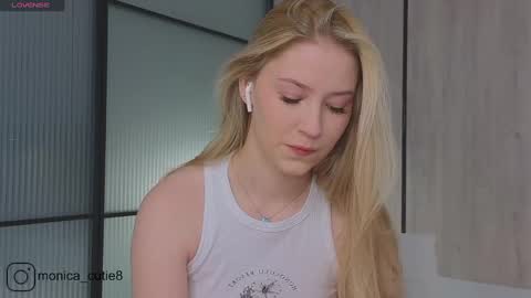 Snapshot of kittyloffe chatting on February 27, 7:19 am Monika online show from February 27, 7:19 am