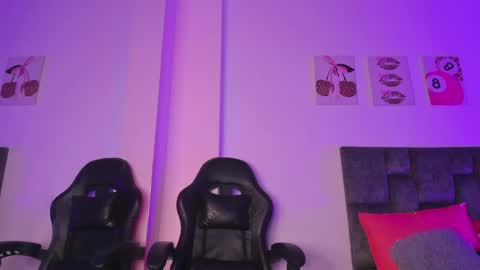 kitty online show from May 23, 6:59 pm