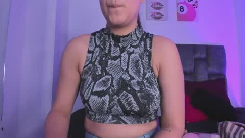 kitty online show from May 30, 6:39 pm