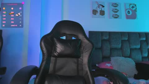 kitty online show from May 14, 7:01 pm