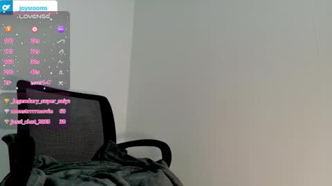 Kitty Trixy online show from January 9, 9:31 pm