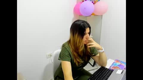 kity021 online show from June 2, 2:52 pm