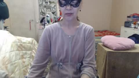 KiuminBerry online show from June 21, 10:54 am