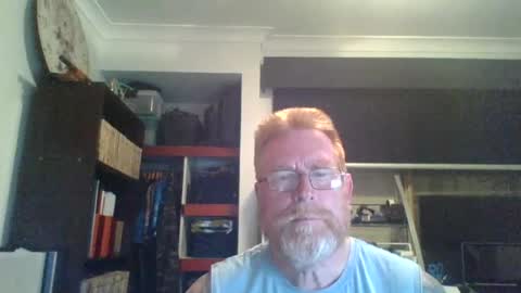 kiwi_boss61 online show from July 8, 7:34 am