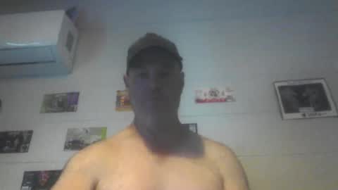 kiwiguy19773 online show from November 30, 11:45 pm