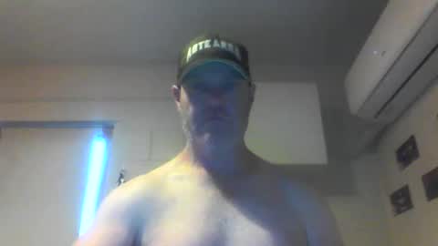 Snapshot of kiwiguy19773 chatting on January 13, 6:49 am kiwiguy19773 online show from January 13, 6:49 am