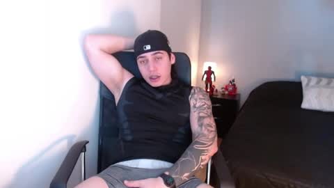 kiyo__ online show from April 9, 10:04 pm