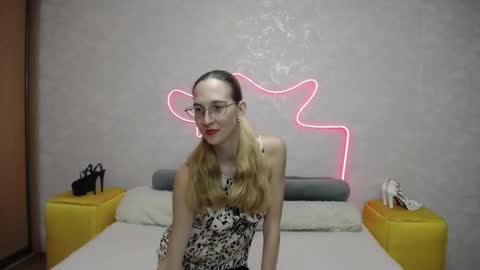 Klary online show from October 15, 7:21 am