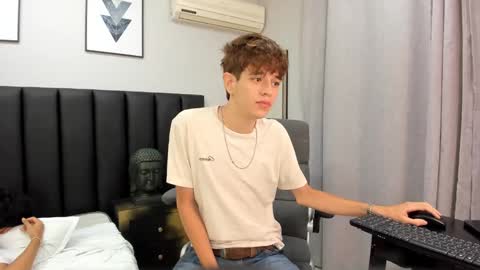 Snapshot of klaus_sunrise_xx chatting on January 15, 10:49 am KLAUS online show from January 15, 10:49 am