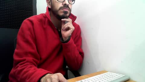 Snapshot of klein_jeremy chatting on January 6, 11:31 pm Jeremyz online show from January 6, 11:31 pm