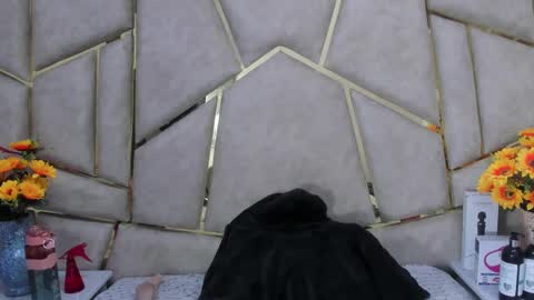 kloe online show from March 11, 4:08 am