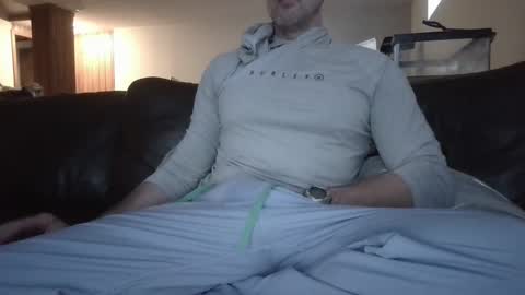 Knight3975 online show from March 7, 4:33 pm