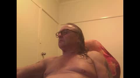 knobout online show from April 9, 7:14 am