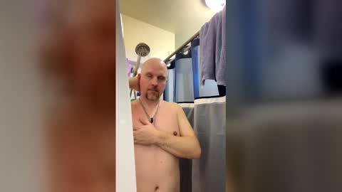 knotdaddy1983 online show from April 10, 3:06 pm