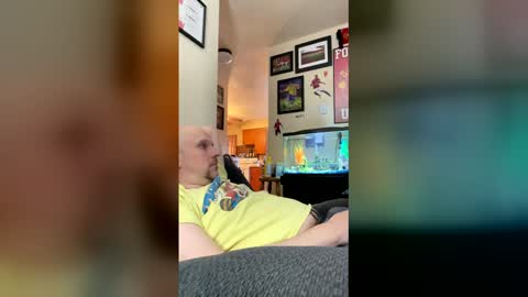 knotdaddy1983 online show from April 7, 1:24 pm