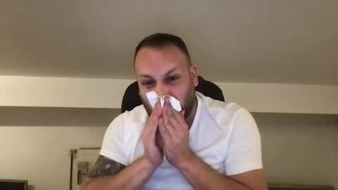 hugo online show from October 15, 11:27 pm