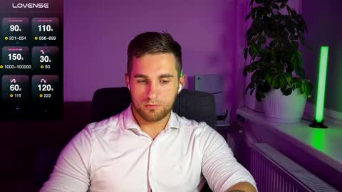 Snapshot of kochka25 chatting on October 14, 9:40 pm Sweet boy online show from October 14, 9:40 pm
