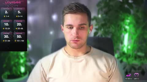 Snapshot of kochka25 chatting on February 25, 5:19 pm Sweet boy online show from February 25, 5:19 pm