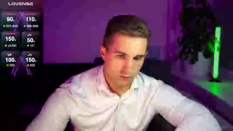 Snapshot of kochka25 chatting on September 21, 4:22 pm Sweet boy online show from September 21, 4:22 pm
