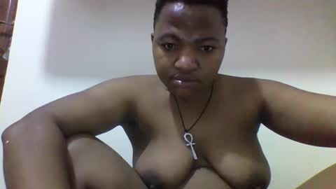 Snapshot of koffi639202 chatting on October 8, 9:10 pm koffi639202 online show from October 8, 9:10 pm