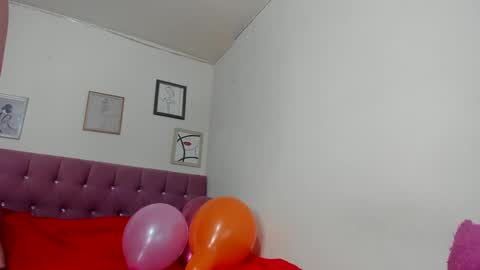 Snapshot of konie_hot chatting on February 4, 4:08 pm konie Diaz online show from February 4, 4:08 pm