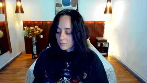 Kora Shadow online show from April 29, 7:29 pm