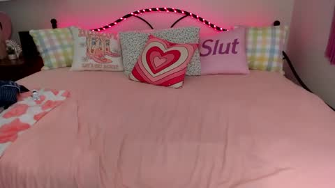  KORA MARiNA  online show from January 13, 6:48 pm