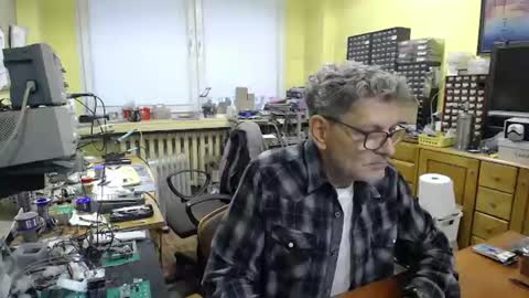 Korek online show from October 7, 3:30 pm