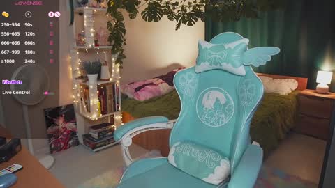 koshkasenpai online show from February 3, 3:09 am