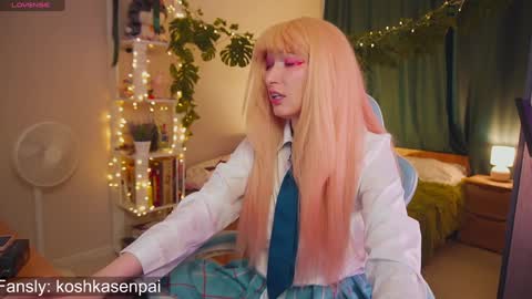 koshkasenpai online show from February 8, 4:14 am