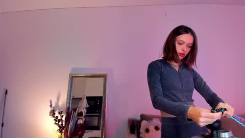 kossie_ online show from February 2, 11:51 am