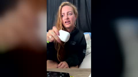 koyoteej online show from March 5, 2:09 am