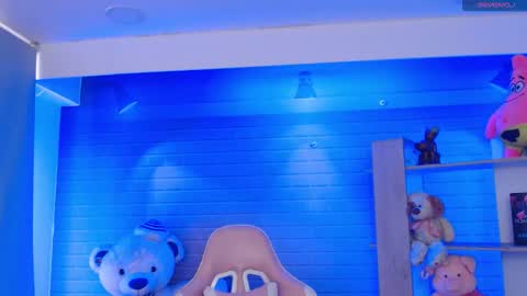 Elizabeth online show from October 23, 7:37 pm