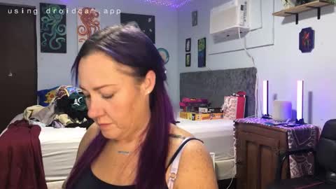 kreamyk420 online show from December 21, 10:10 am