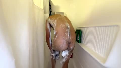 Snapshot of kreem122 chatting on October 5, 12:46 pm kreem122 online show from October 5, 12:46 pm