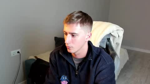 Snapshot of krishort chatting on March 1, 8:21 pm krishort online show from March 1, 8:21 pm