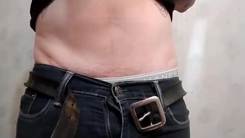 kriskoch1 online show from April 29, 10:20 am