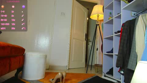 Thaterotic woman online show from September 11, 7:53 am