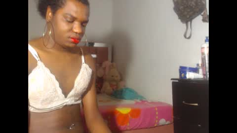 kristal_cox2 online show from May 13, 11:09 am
