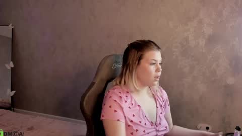 Kristen Gibbs online show from May 10, 8:43 am