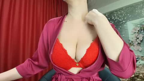 kristenvixx online show from April 14, 1:58 pm