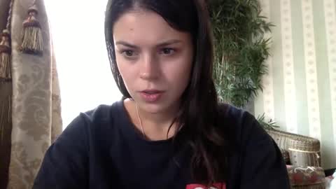 kristinalamour96 online show from September 17, 7:56 am