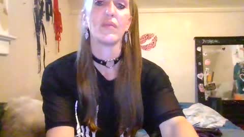 Kristycake online show from October 19, 6:01 pm