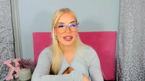 Snapshot of kristyflowers chatting on October 17, 3:38 pm KristyFlowers online show from October 17, 3:38 pm