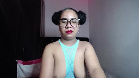 kristynsmith20 online show from September 11, 3:19 am