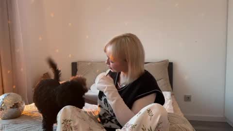 Kristy Nip slip shady  Best model on CB  online show from March 30, 4:29 pm