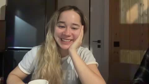Snapshot of kristyspiritedaway chatting on February 22, 3:36 pm Kristy Nip slip shady  Best model on CB  online show from February 22, 3:36 pm