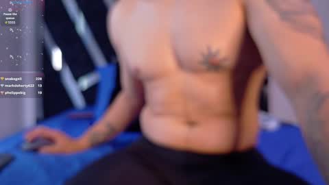 Snapshot of kroy_wood chatting on September 13, 1:46 pm Kroy Wood online show from September 13, 1:46 pm